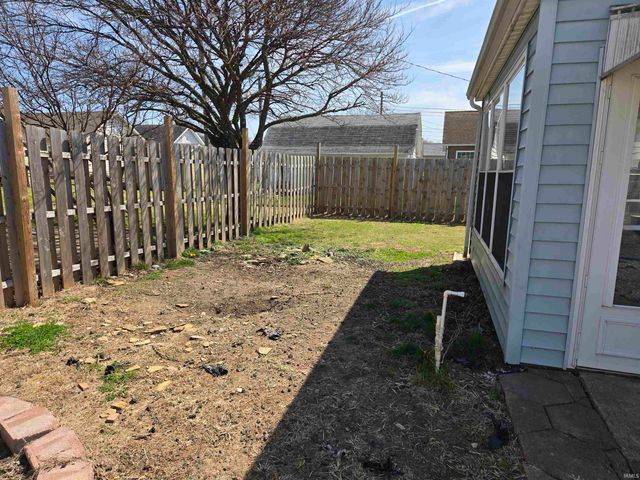 1218 McKinley Avenue, Vincennes, IN 47591