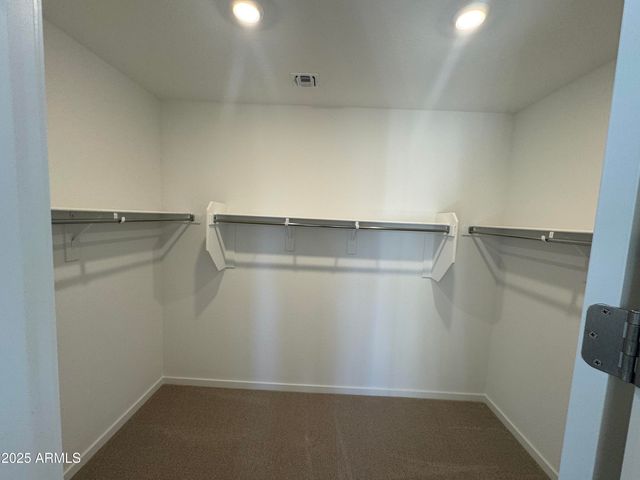 2452 W MAXIMO Way, Phoenix, AZ 85085