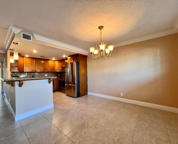110 Greenbrier B, West Palm Beach, FL 33417