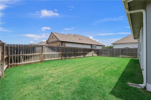 5774 Paseo Place, Bryan, TX 77807
