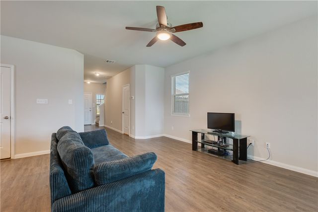 5774 Paseo Place, Bryan, TX 77807