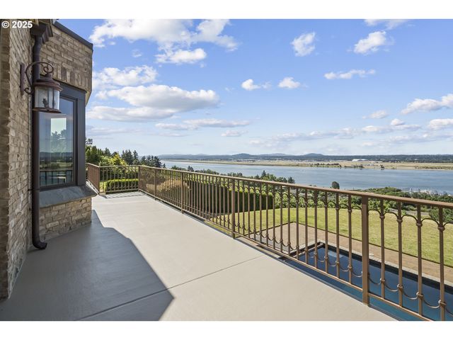 5905 BUENA VISTA Dr, Vancouver, WA 98661