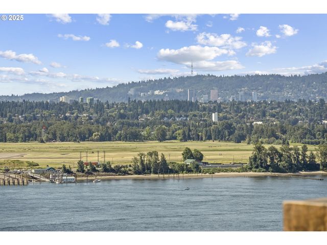 5905 BUENA VISTA Dr, Vancouver, WA 98661