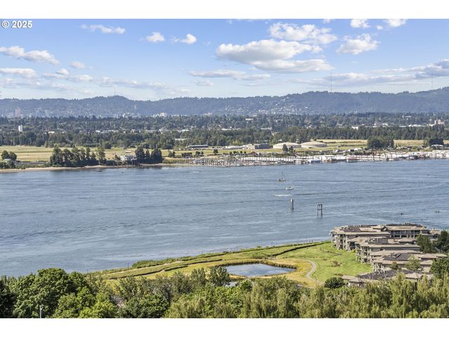 5905 BUENA VISTA Dr, Vancouver, WA 98661