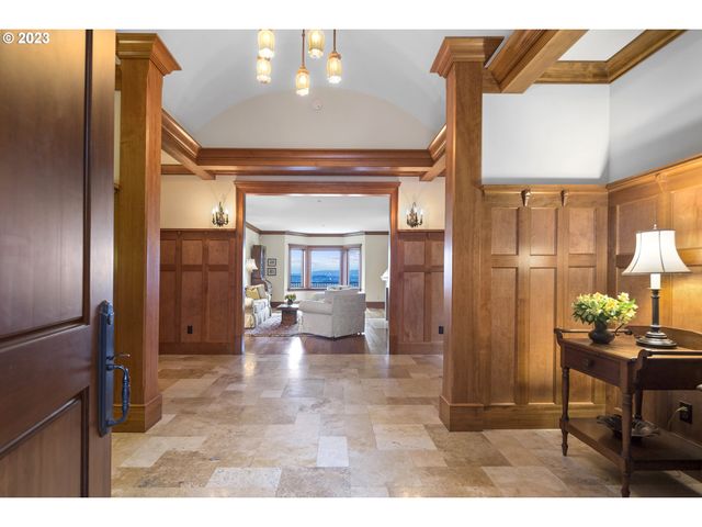 5905 BUENA VISTA Dr, Vancouver, WA 98661