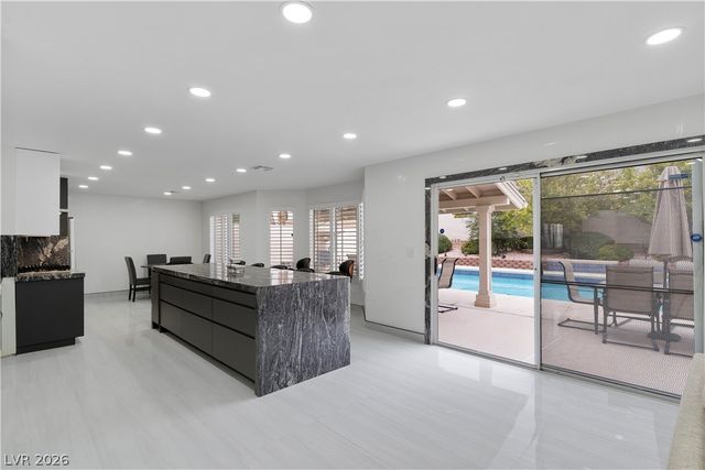 9404 Low Tide Court, Las Vegas, NV 89117