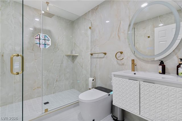 9404 Low Tide Court, Las Vegas, NV 89117