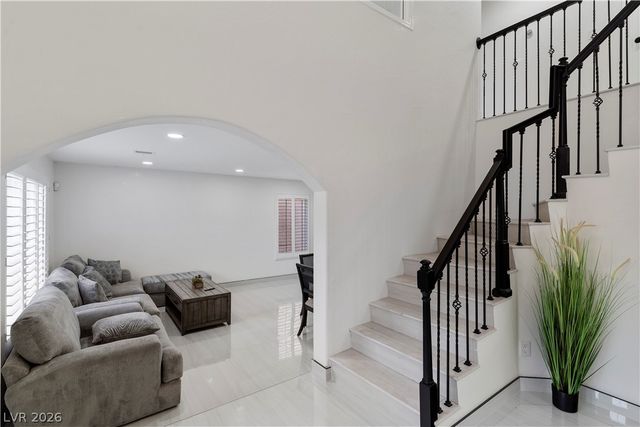 9404 Low Tide Court, Las Vegas, NV 89117