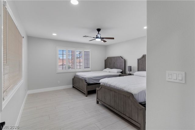 9404 Low Tide Court, Las Vegas, NV 89117