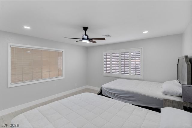 9404 Low Tide Court, Las Vegas, NV 89117