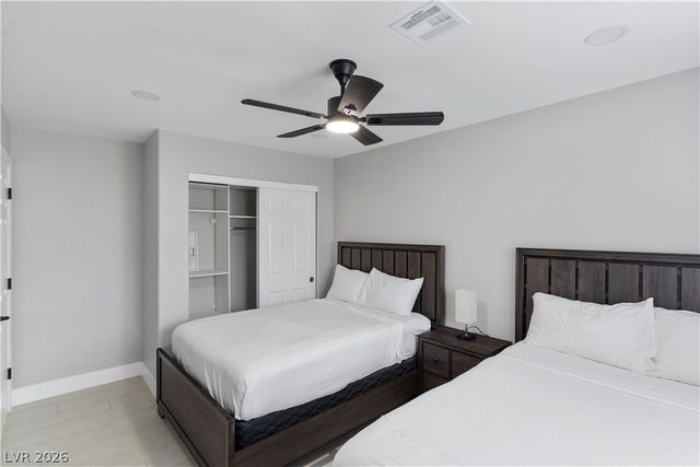 9404 Low Tide Court, Las Vegas, NV 89117