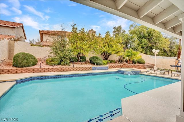 9404 Low Tide Court, Las Vegas, NV 89117