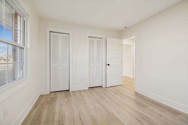 1305 Ellington Dr, Lafayette, TN 37083