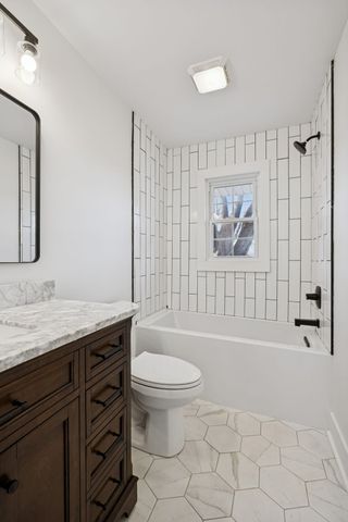 1305 Ellington Dr, Lafayette, TN 37083