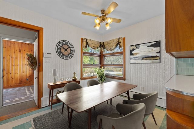 439 Lowell St, Andover, MA 01810