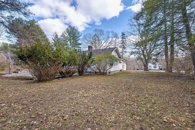 439 Lowell St, Andover, MA 01810