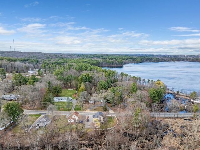 439 Lowell St, Andover, MA 01810