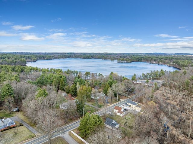 439 Lowell St, Andover, MA 01810