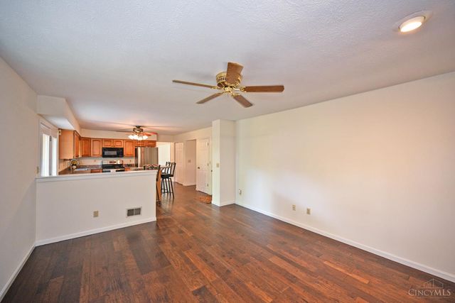 8738 Sarahs Bend Drive, Colerain Twp, OH 45251