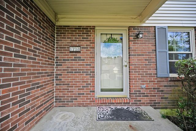 8738 Sarahs Bend Drive, Colerain Twp, OH 45251
