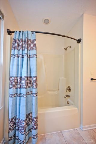 8738 Sarahs Bend Drive, Colerain Twp, OH 45251