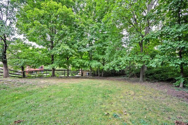 8738 Sarahs Bend Drive, Colerain Twp, OH 45251
