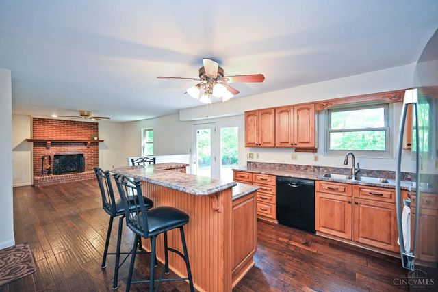 8738 Sarahs Bend Drive, Colerain Twp, OH 45251