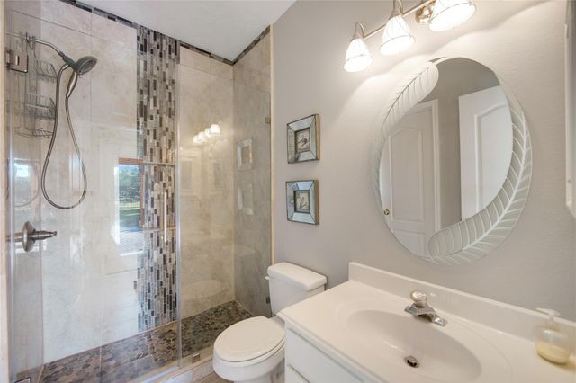 17407 Laguna Trail Drive, Houston, TX 77095