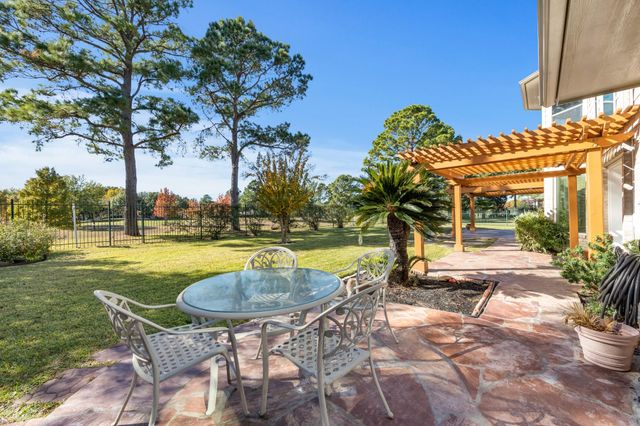 17407 Laguna Trail Drive, Houston, TX 77095