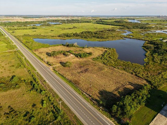 208 Burton Shipyard Road, Sulphur, LA 70665