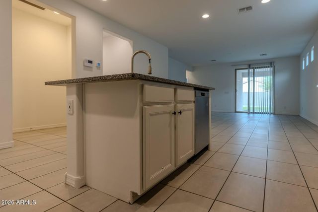 4219 S 57TH Drive, Phoenix, AZ 85043
