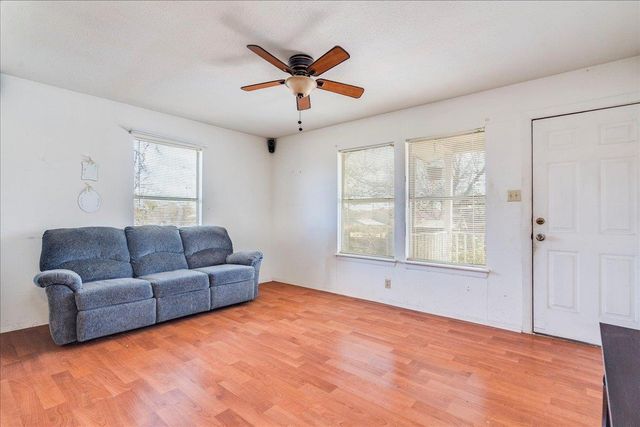 2512 E 9th ST, Austin, TX 78702