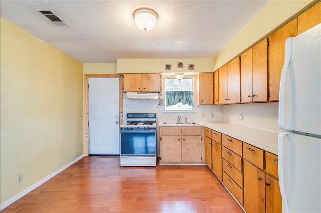 2512 E 9th ST, Austin, TX 78702
