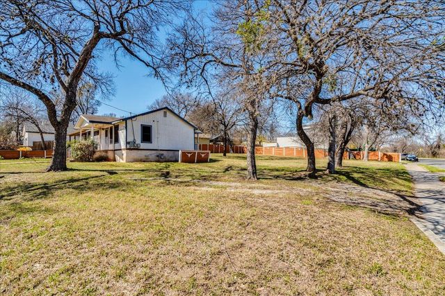 2512 E 9th ST, Austin, TX 78702