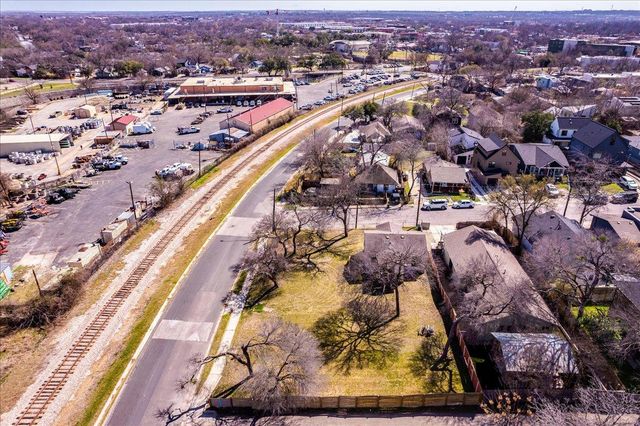 2512 E 9th ST, Austin, TX 78702