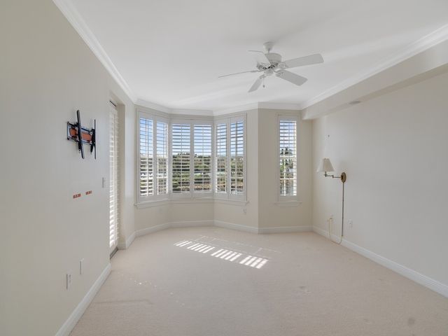 9013 Somerset Bay Lane 201, Vero Beach, FL 32963