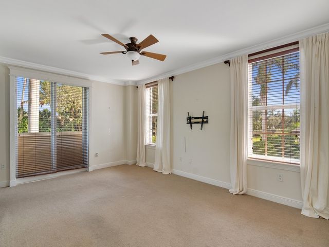 9013 Somerset Bay Lane 201, Vero Beach, FL 32963