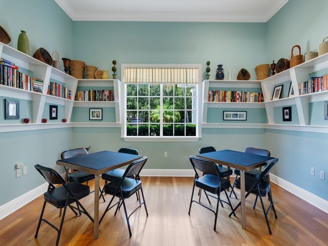 9013 Somerset Bay Lane 201, Vero Beach, FL 32963