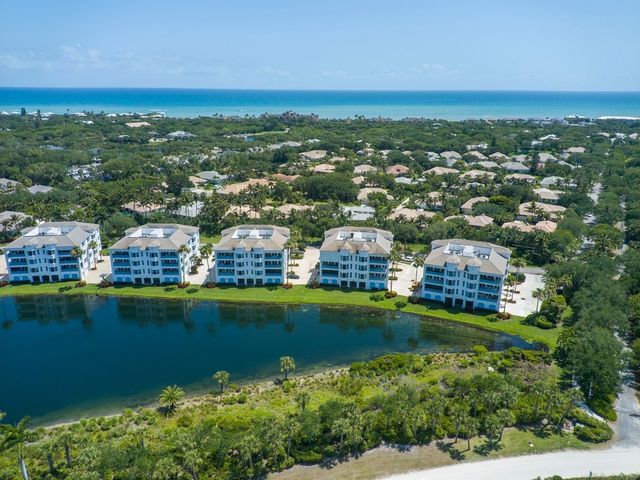 9013 Somerset Bay Lane 201, Vero Beach, FL 32963
