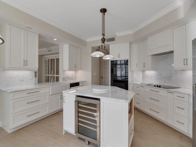 9013 Somerset Bay Lane 201, Vero Beach, FL 32963