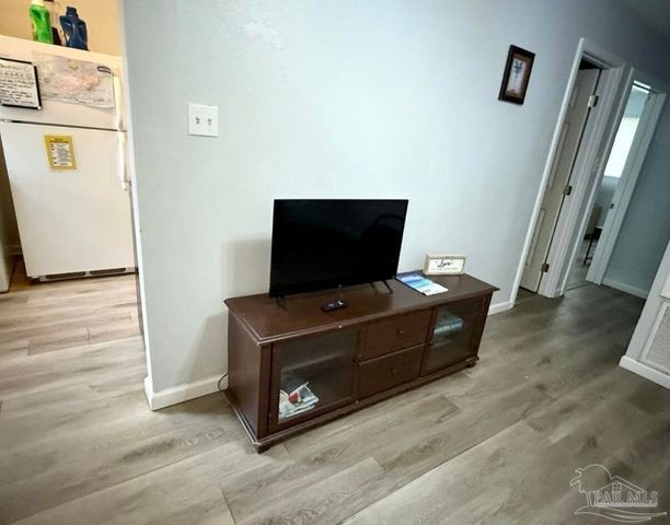27 E Devane St, Pensacola, FL 32534
