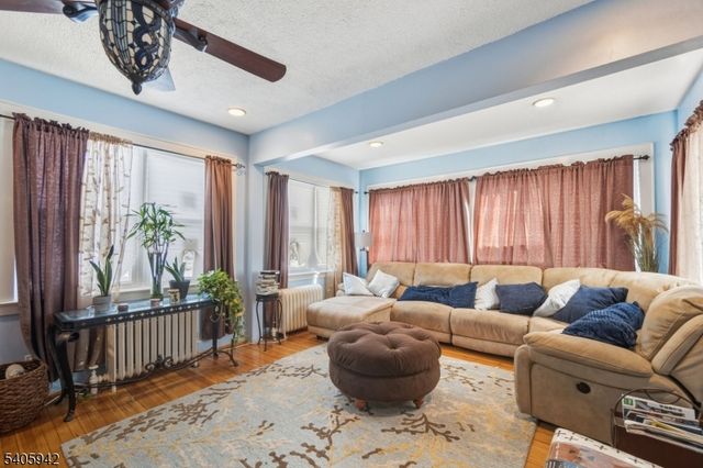 414 Martin St, Roselle Boro, NJ 07203