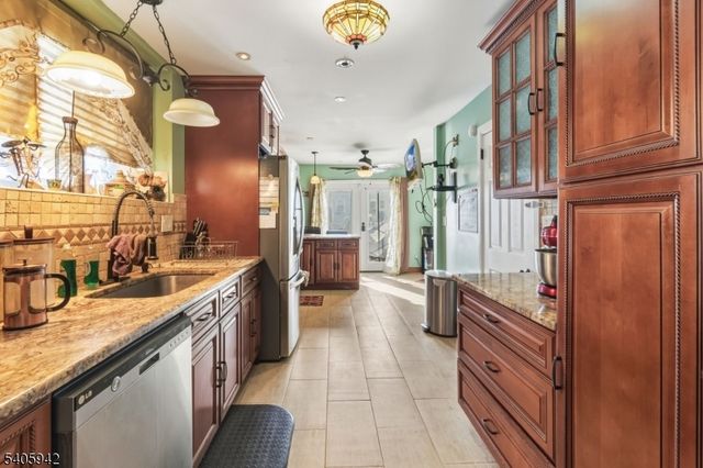 414 Martin St, Roselle Boro, NJ 07203