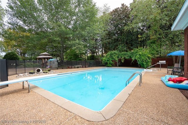 2615 Edgewater Drive, Greenwood, AR 72936