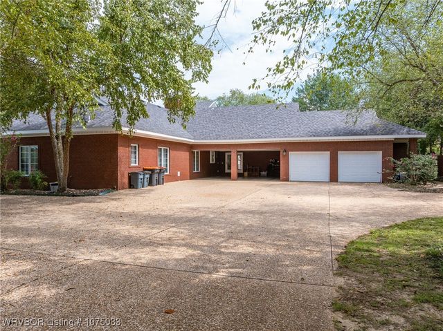 2615 Edgewater Drive, Greenwood, AR 72936