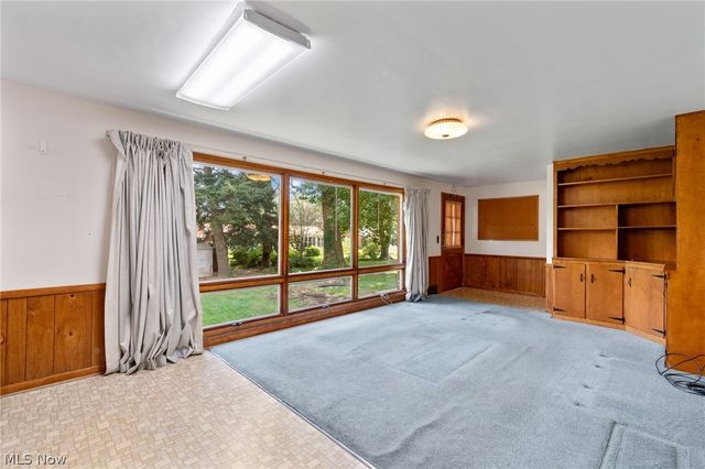204 Sutton Avenue NE, North Canton, OH 44720