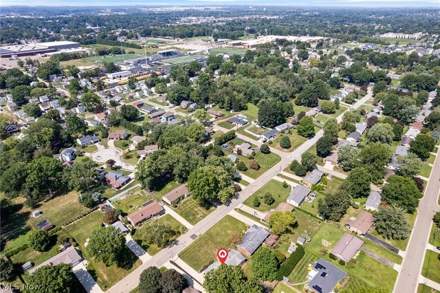 204 Sutton Avenue NE, North Canton, OH 44720