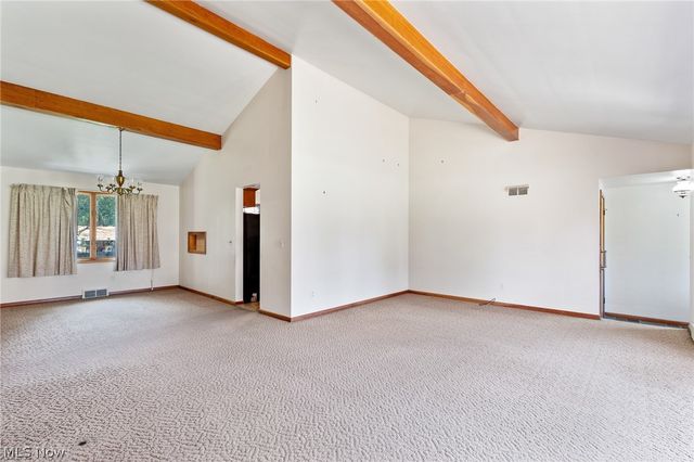 204 Sutton Avenue NE, North Canton, OH 44720