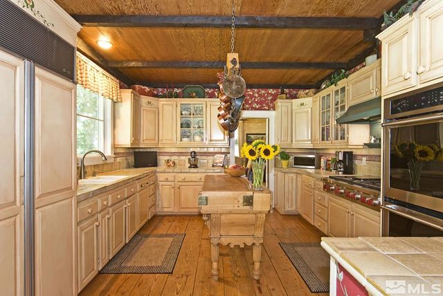 850 Sheridan Lane, Gardnerville, NV 89460