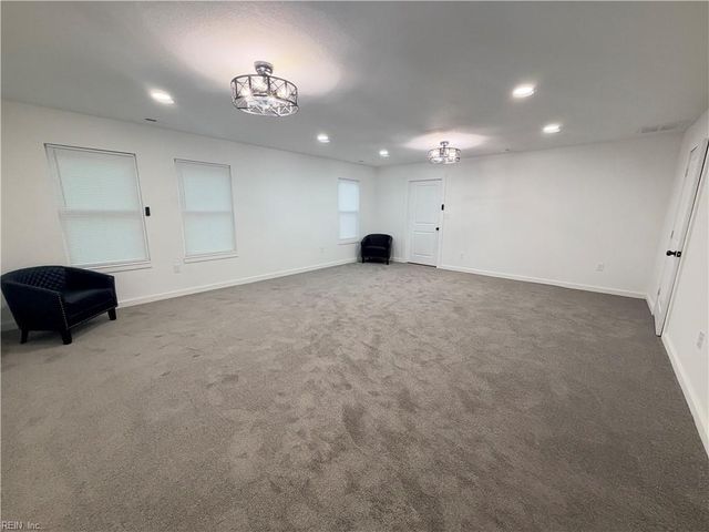 3208 Silina DR, Virginia Beach, VA 23452